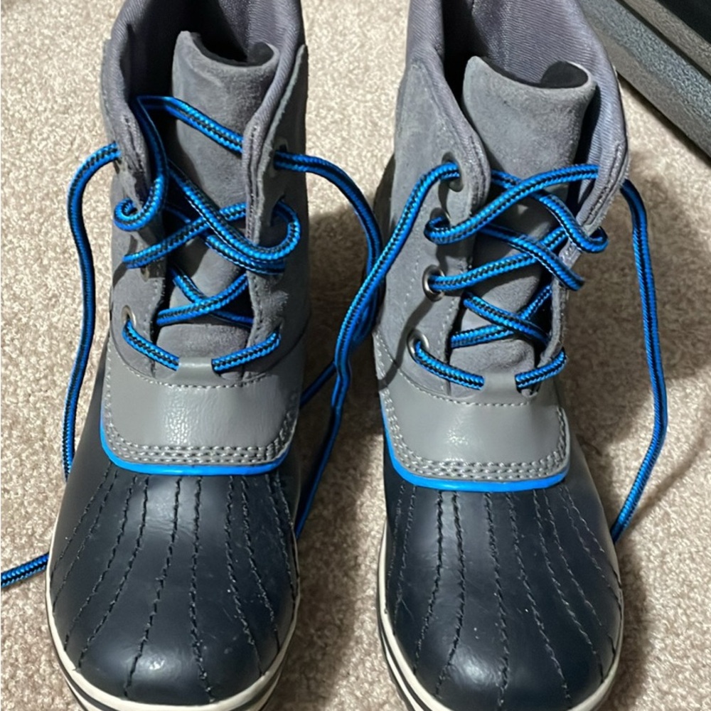 Kids Sorel Gray and Blue Boots
